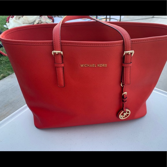 Michael Kors Handbag - Picture 1 of 4
